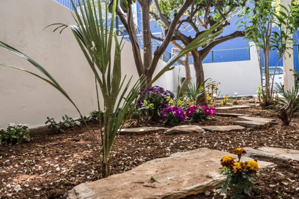 Ferienwohnung Beautiful House With Garden Nea Alikarnassos Exterior foto